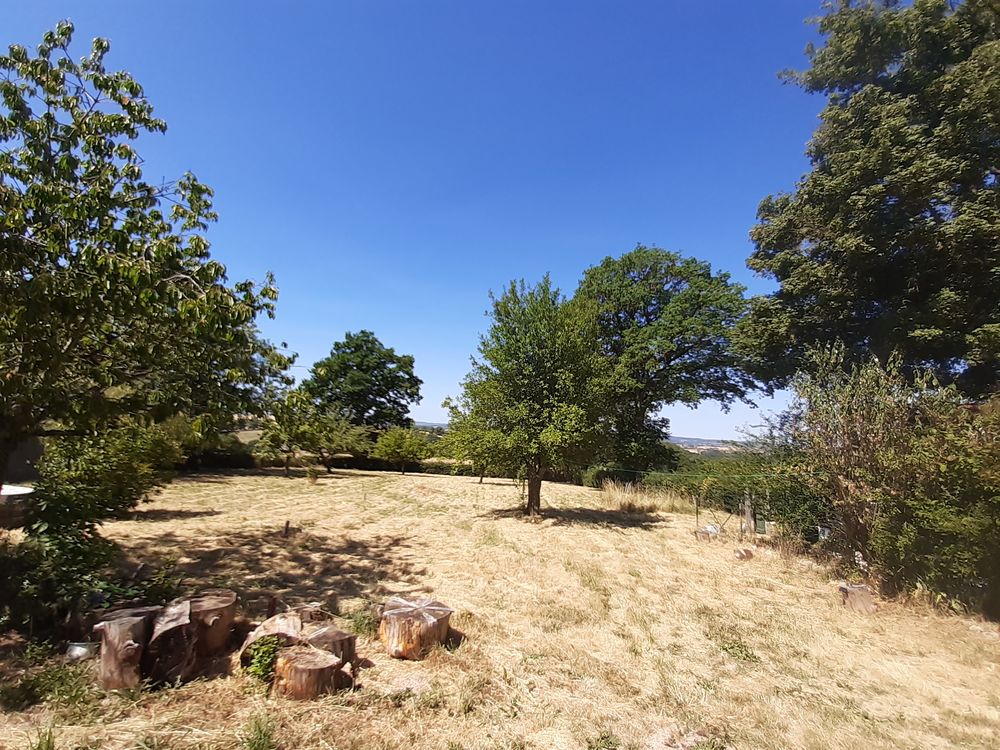 Charmante maison en pierre de 152m2 avec terrain attenant
