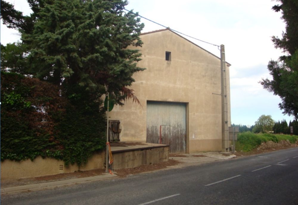 BATISSE CAVE 400 M2. AVE. DE LA MER À LATOUR BAS ELNE