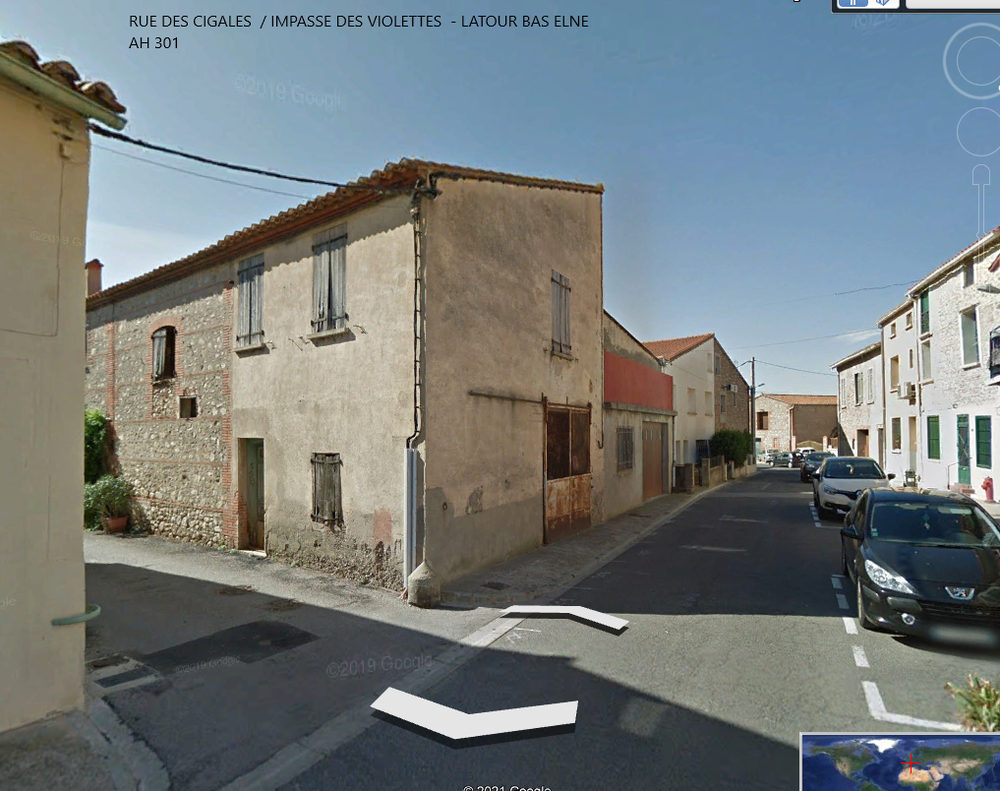 GRANGE ET LOGEMENT 204 M2. A LATOUR BAS ELNE