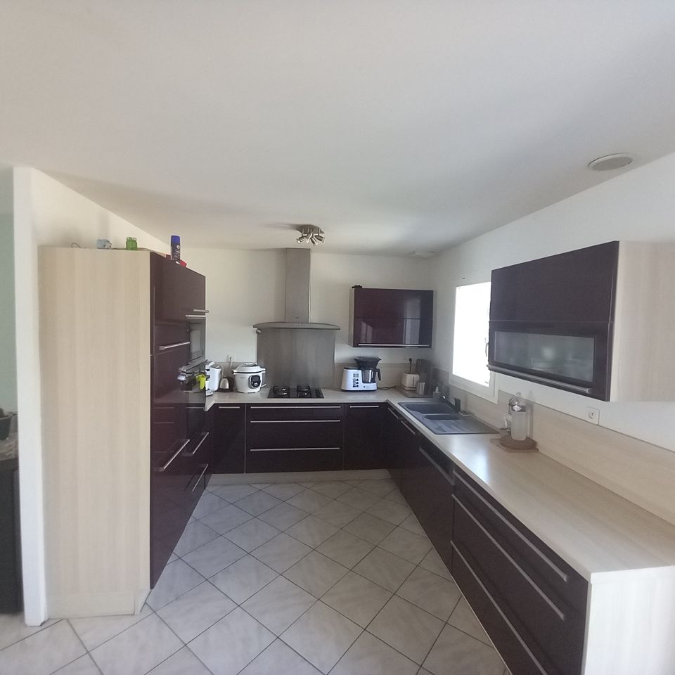 Pavillon 98 m2 plain-pied proche Le Gua