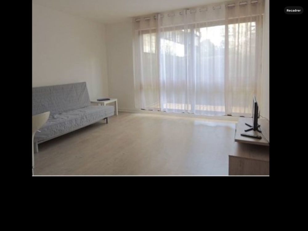 studio 29m2 ah Park Montaigne cadre superbe à Fontenay le Fleur:y 78330