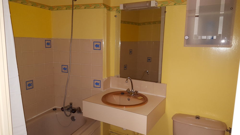 Studio meublé sécurisé coeur de ville 22m2