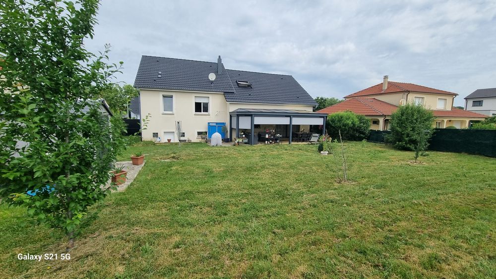 MAISON INDIVIDUELLE 133M2 - TERRAIN 721M2 - 4 CHAMBRES