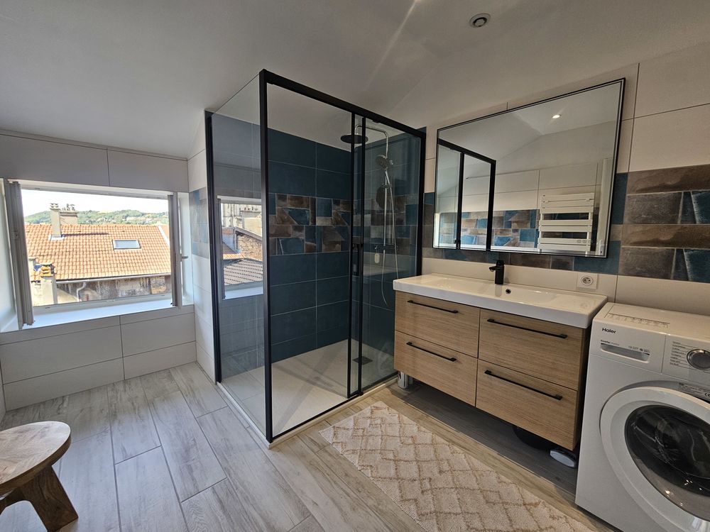 ? Appartement 4 pièces de 64 m² avec balcon