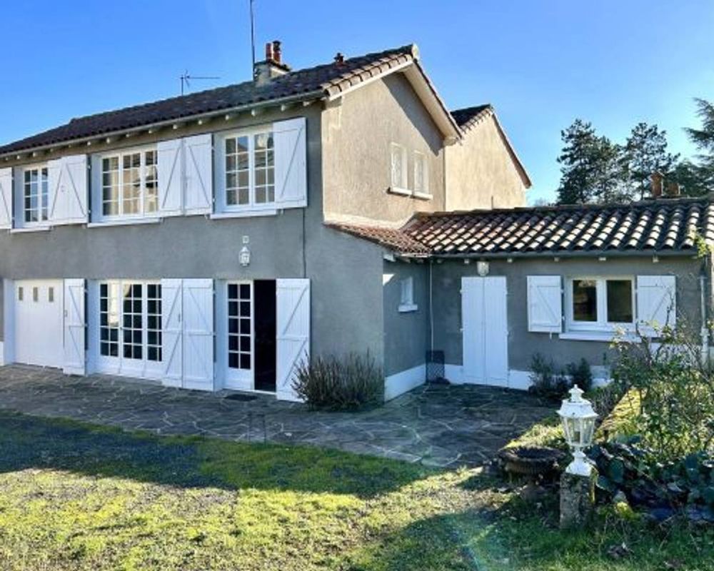 Ensemble Immobilier 210m² - 1500m2 de terrain VOUNEUIL