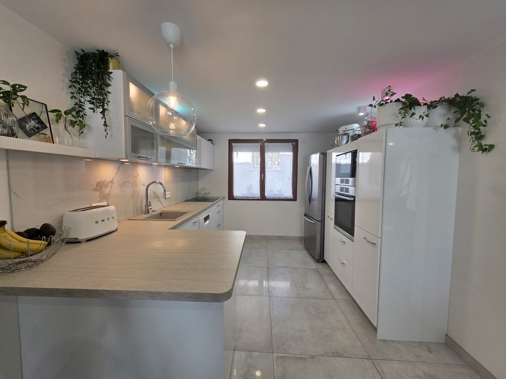 Maison 94 m² dont une dépendance de 8 m² ? 3 chambres