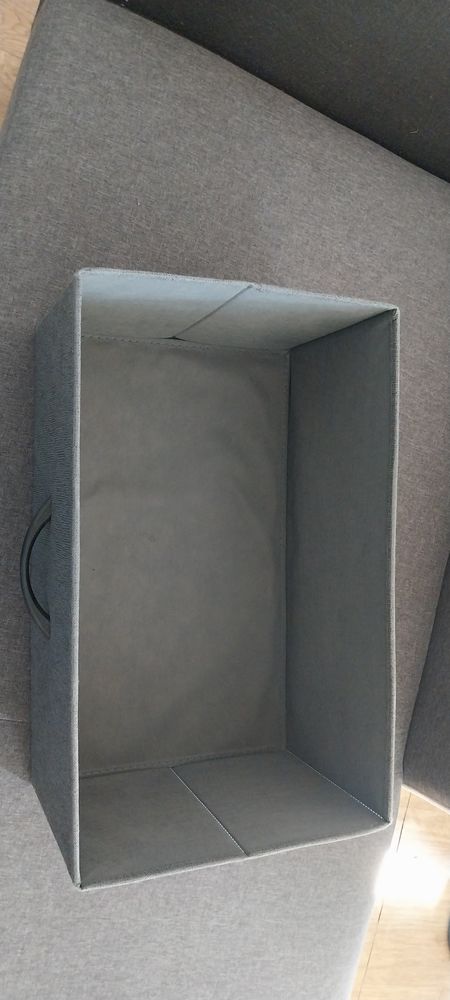 Petit meuble rangement.