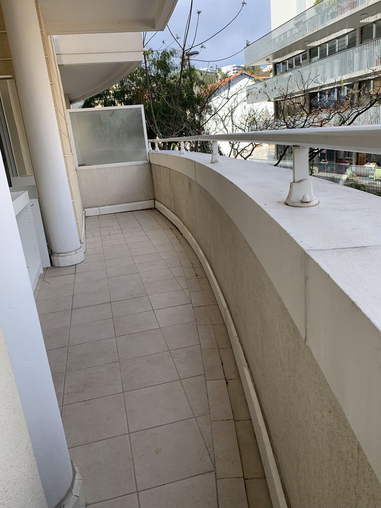 F 2 sur Balcon