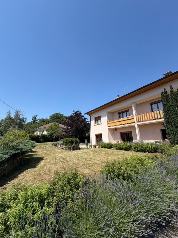 MAISON A VALDAHON