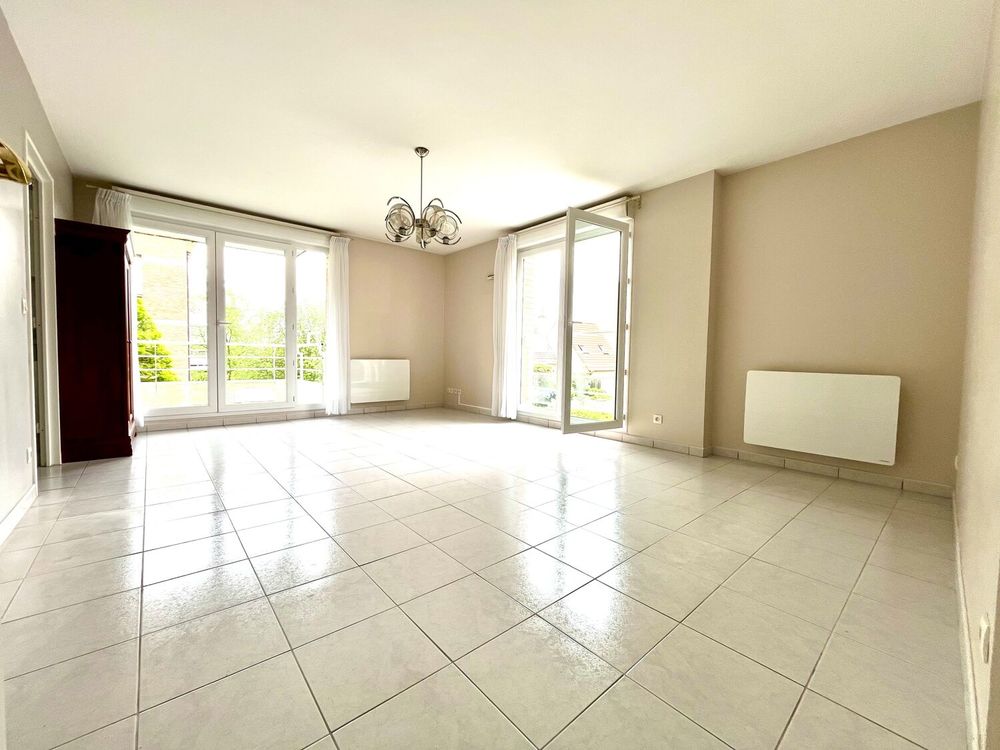 Appartement T3 avec balcons et garage