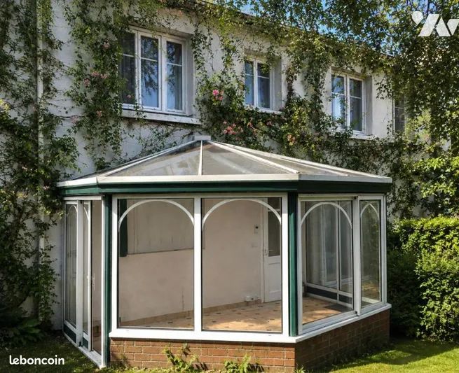 Maison de 7 pièces+ combles aménagés 164m2 /terrain 438m2