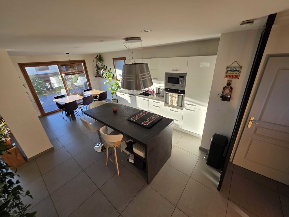 Maison familiale avec piscine €" 100 m²
