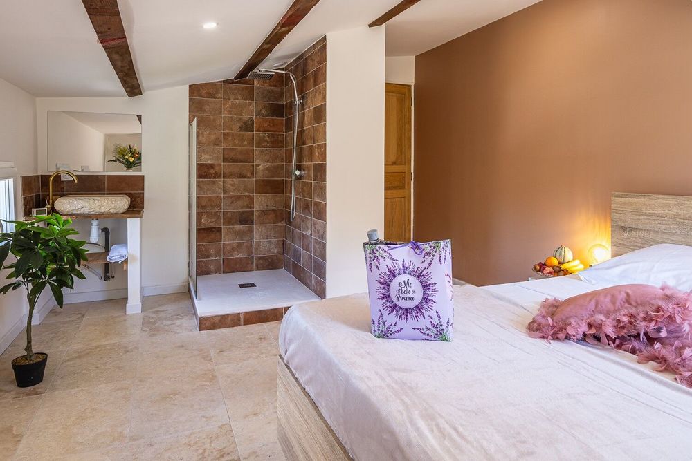 Magnifique propriété de luxe de 230m2 avec piscine chauffée