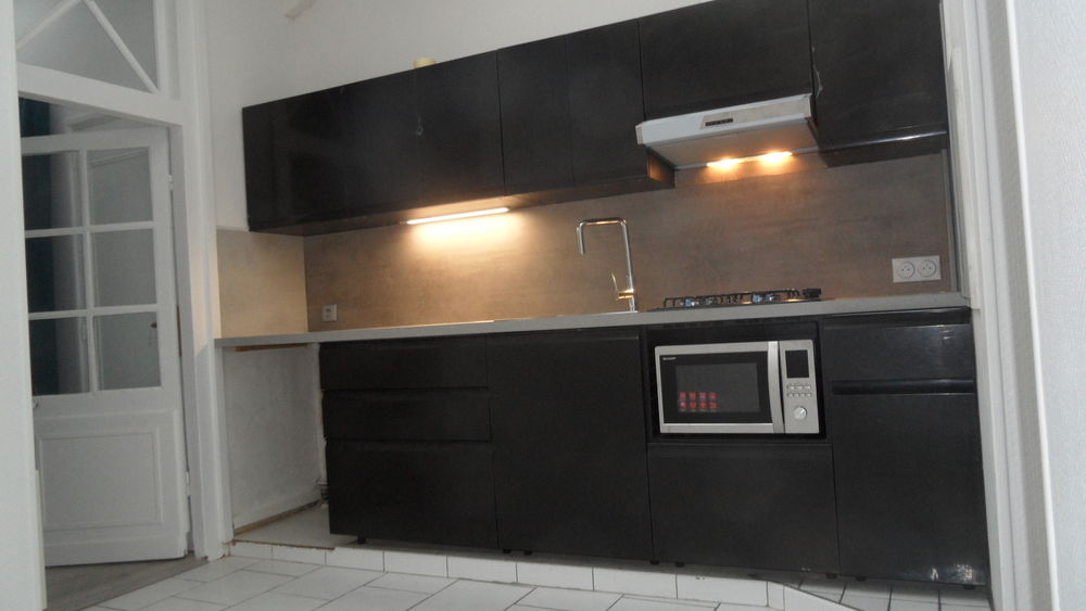 Appart 2/3 pièces 42 m2 rez de ch ctre Cambrai libre sept