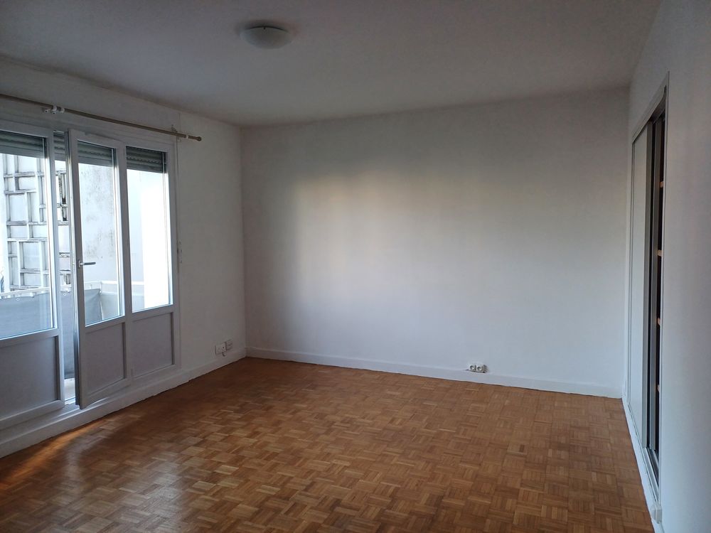 T1 - 31 m² - A GRENOBLE QUARTIER STALINGRAD