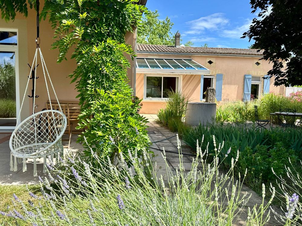 Maison 7 pièces - 166 m² - Jardin 2 043 m² - Piscine
