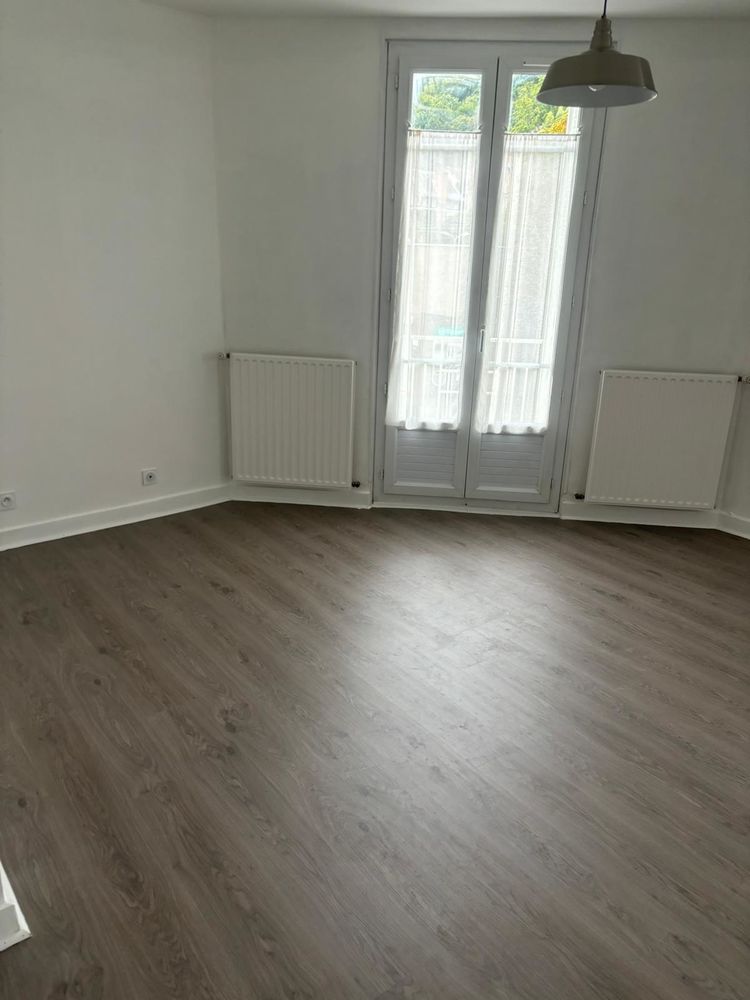 Appartement F3 vide 54 m2 à Palaiseau