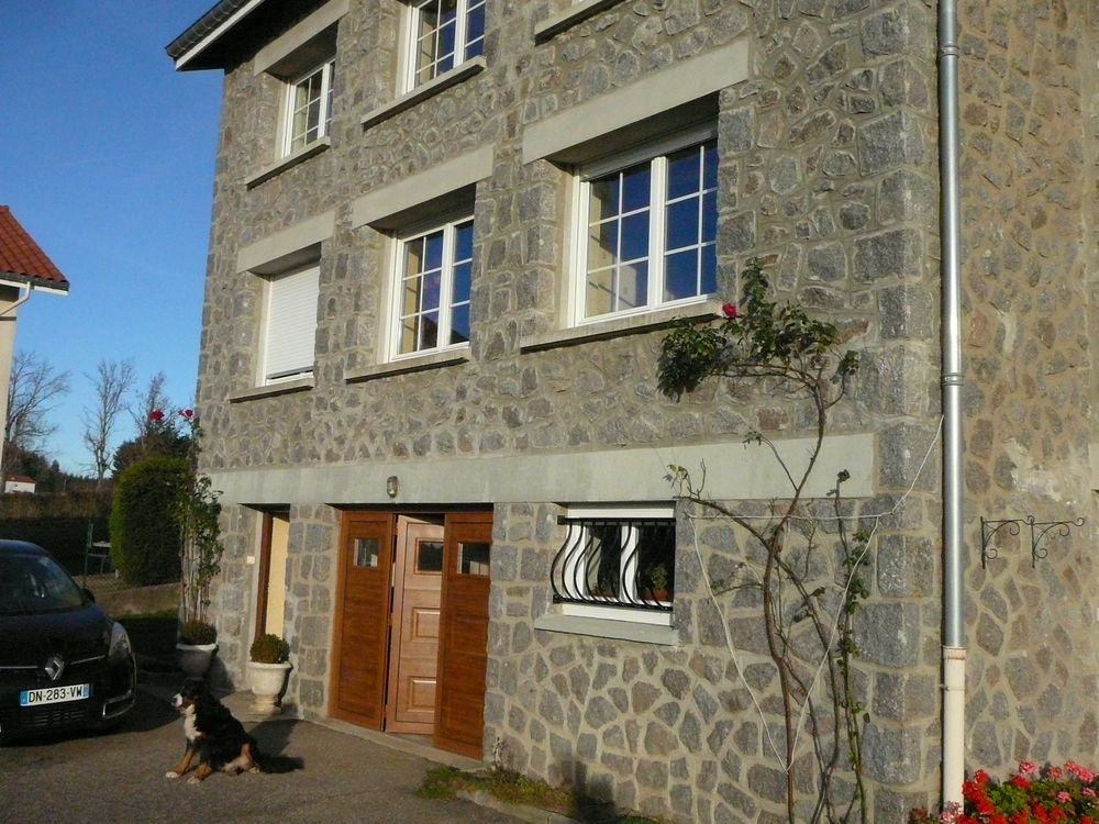 Maison en pierre vide 167 mc, terrasse, jardin, garage, cave