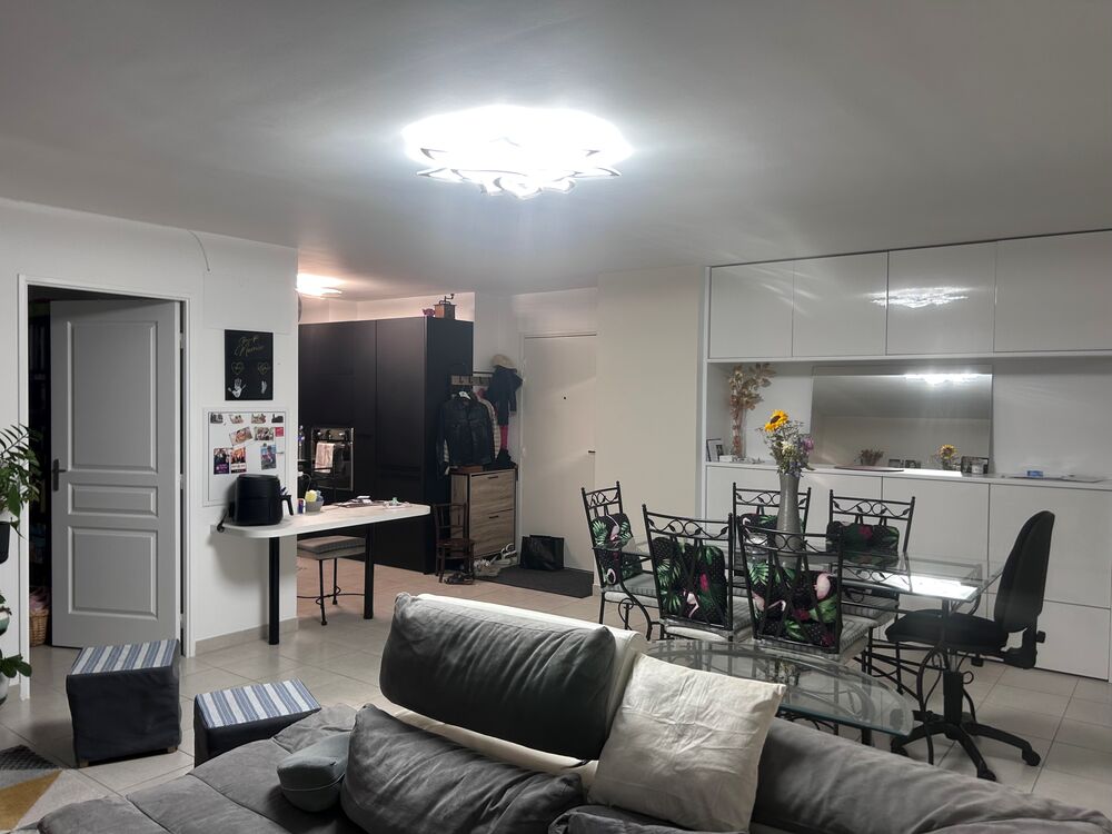 A L'ARBRESLE APPARTEMENT 77 m2 - 2 chambres