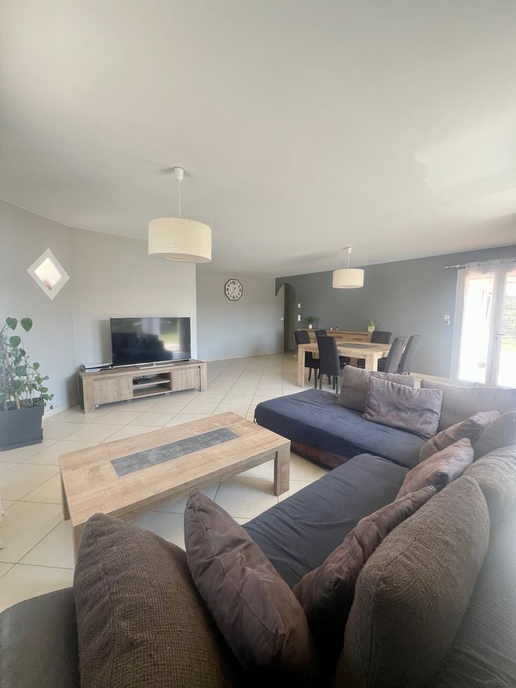 Maison de plain-pied 137 m² 4 chambres Dépendance 42 m