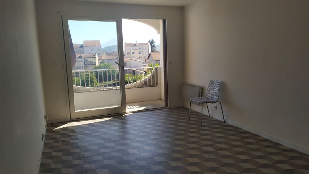 Studio 29m² + balcon 4m² ? Idéal investisseur ?