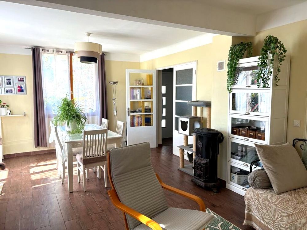 Maison T3 98m2 + Comble aménagé Chambre et bureau