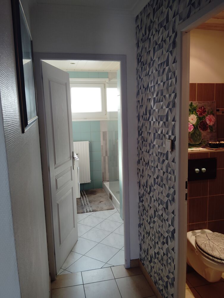 Particulier grand appartement 4/5 pièces RDC surélevé