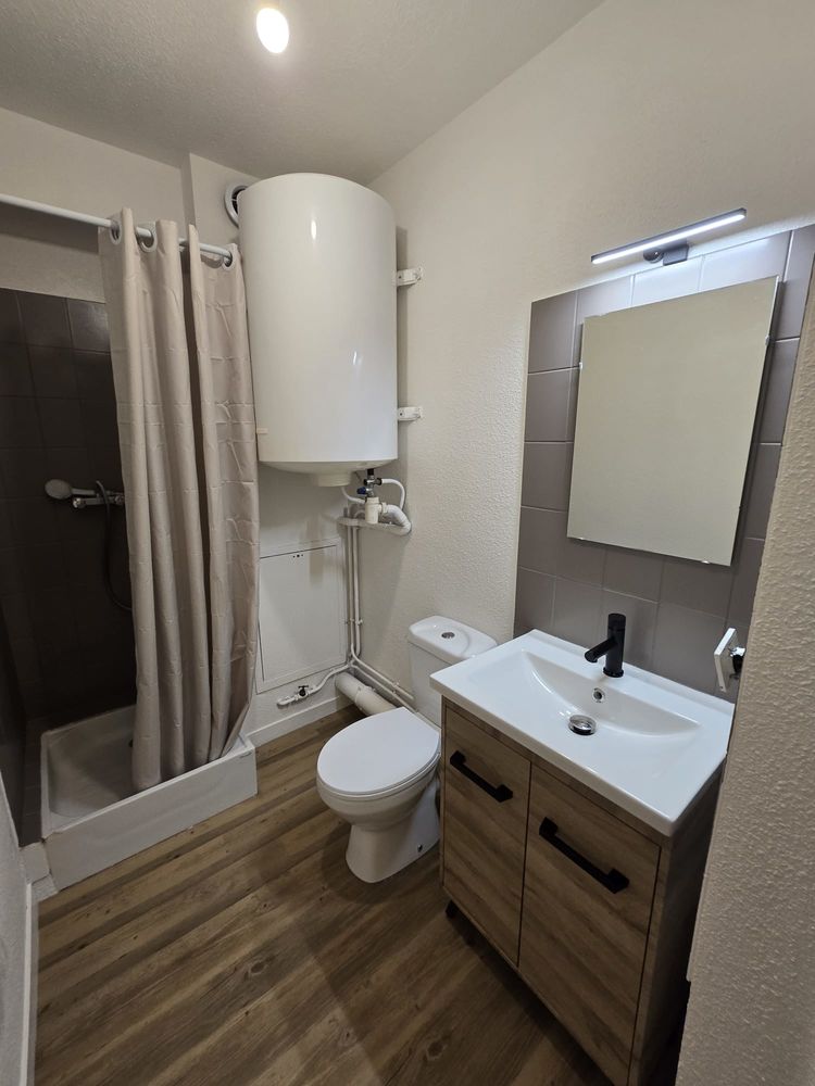 STUDIO 18M2 avec salle d'eau