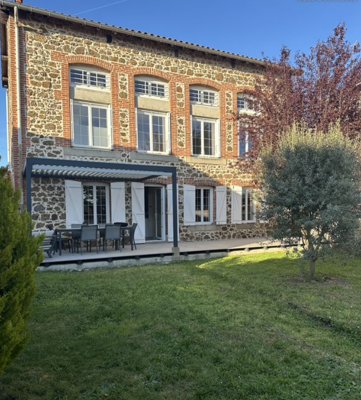 Maison rénovée 6 pièces - 178 m²