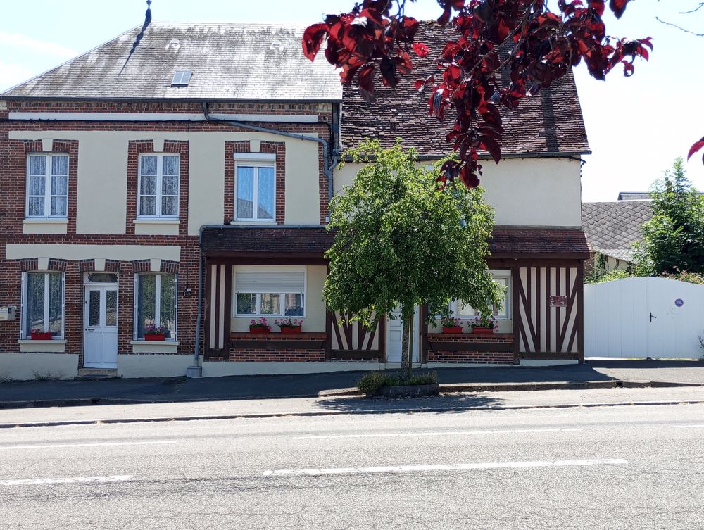 Maison de caractère de 151,5 m² avec dépendances
