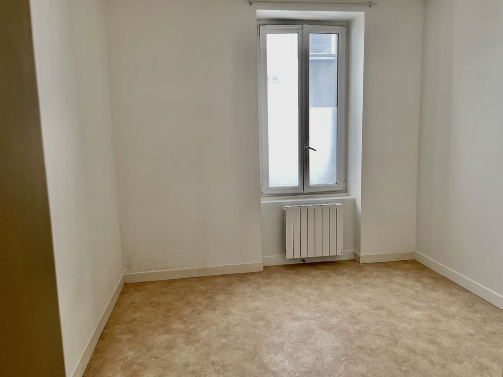 Appartement T2 34 m2 à partir du 15 juillet 2026.