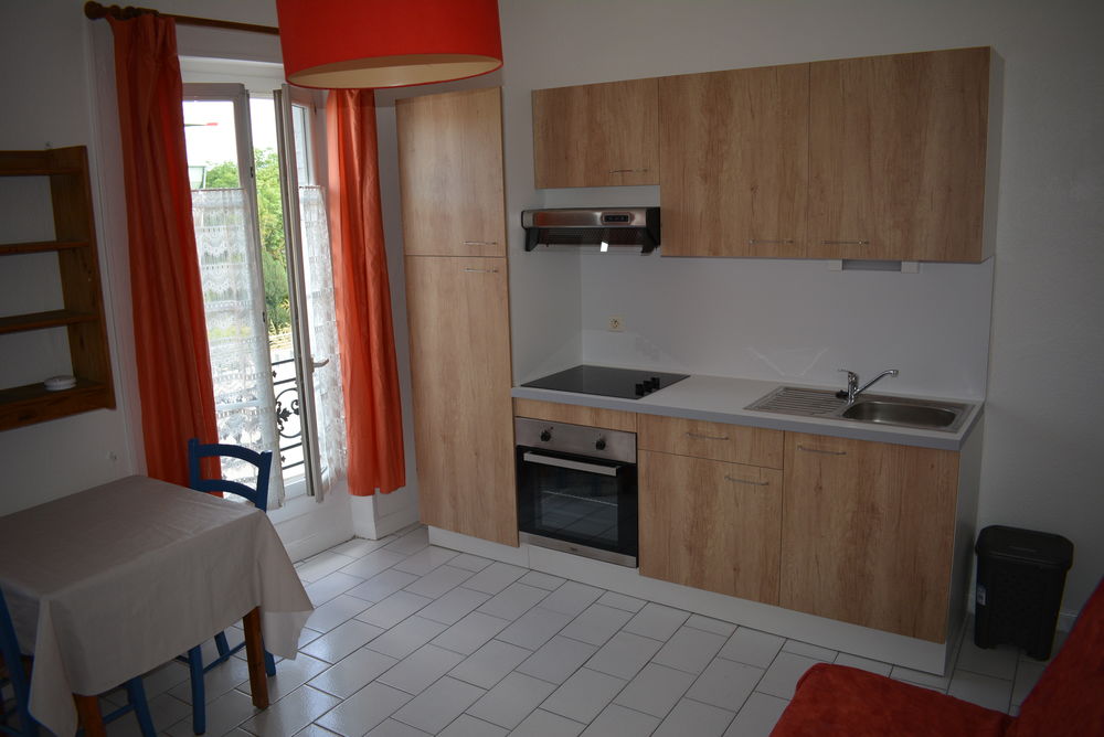 Studio meublé proche Fac et CV