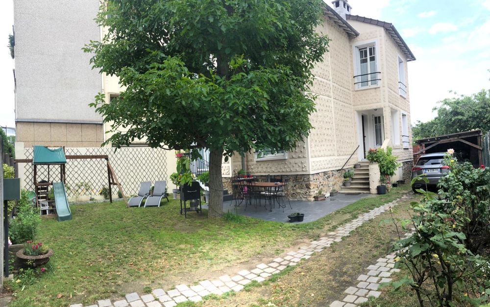Maison lumineuse avec charme au pied du rer A