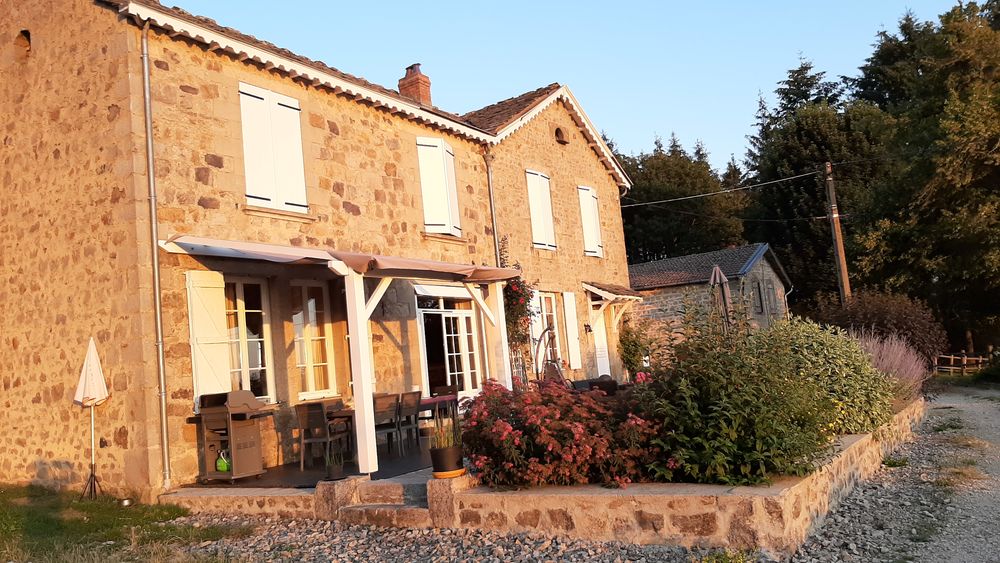 Maison + dépot + terrain
