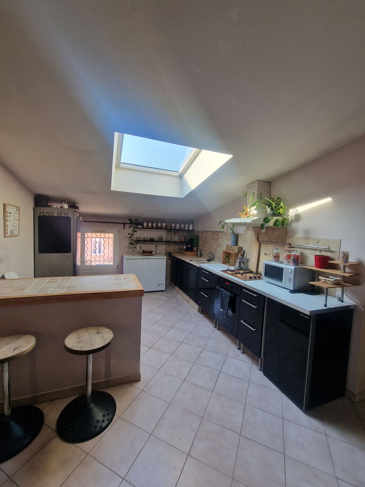 Spacieux appartement dans mas à la campagne