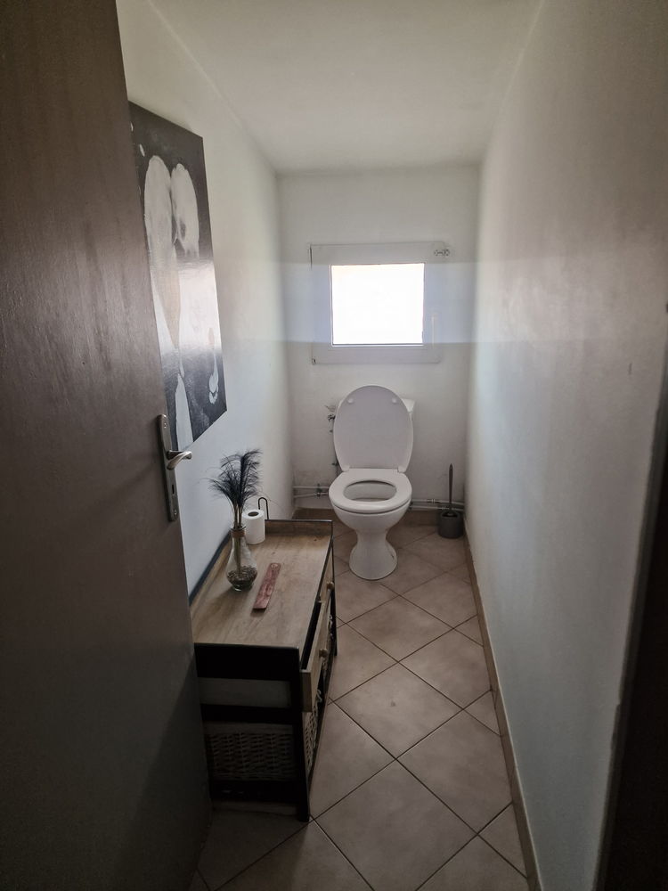 Spacieux appartement dans mas à la campagne