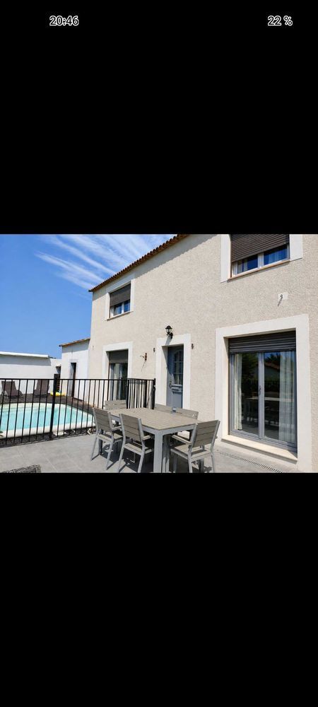 ? GENERAC ? proche de Nîmes Villa avec piscine sur terrain