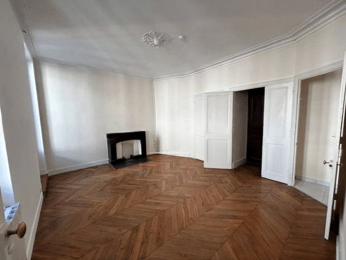 appartement T2 vide 43 m² + balcon