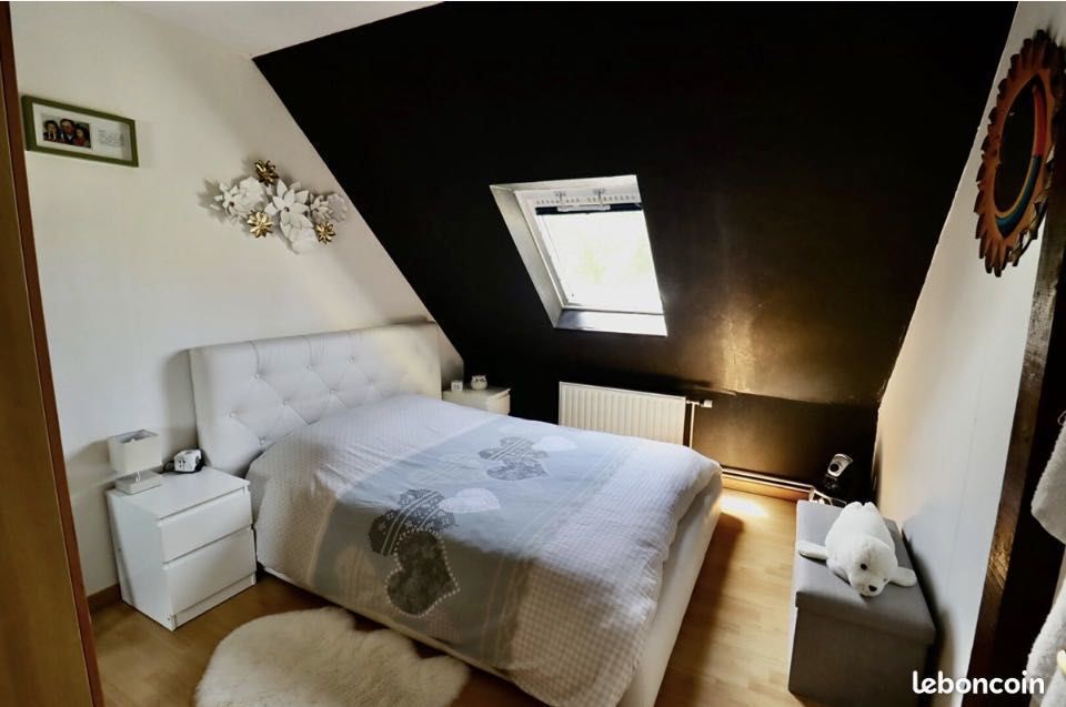 Ostwald €" Maison 111 m² (162 m² utiles) + Studio indépendant, panneaux solaires et Piscine chauffée