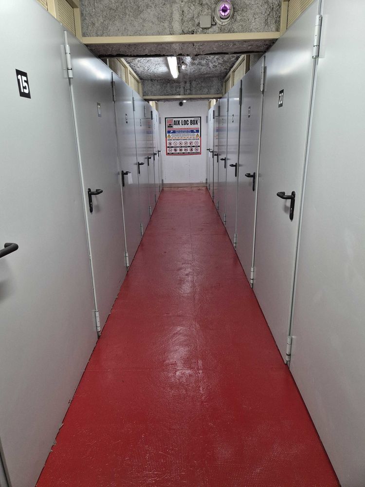 ð"¦ BOX DE STOCKAGE PREMIUM €" HYPER-CENTRE AIX-EN-PROVENCE 2m²