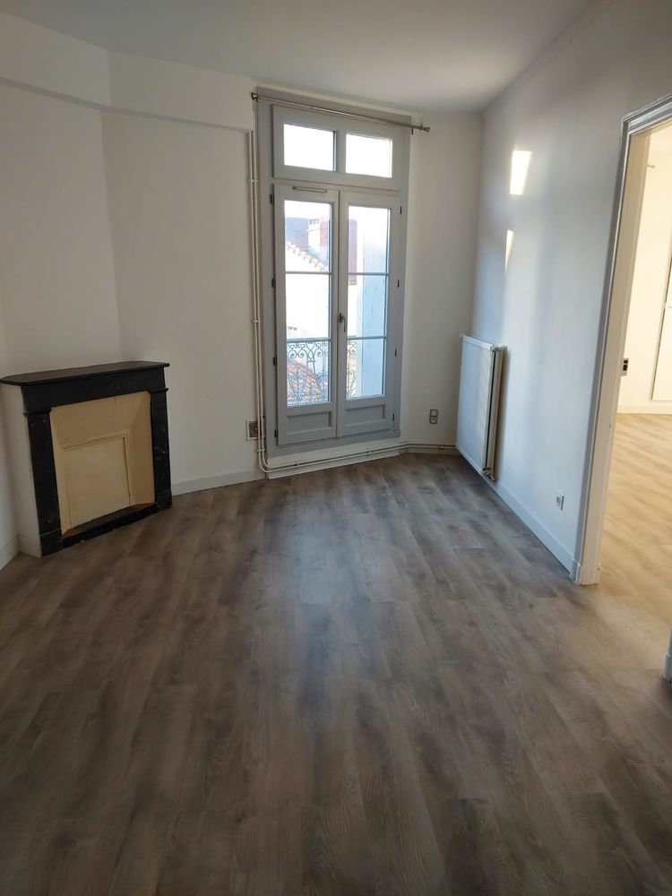 APPARTEMENT T4 DE 100 M2 CENTRE VILLE DE BEZIERS