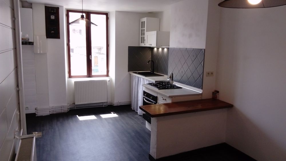 Appartement traversant T3 43 m² Vizille
