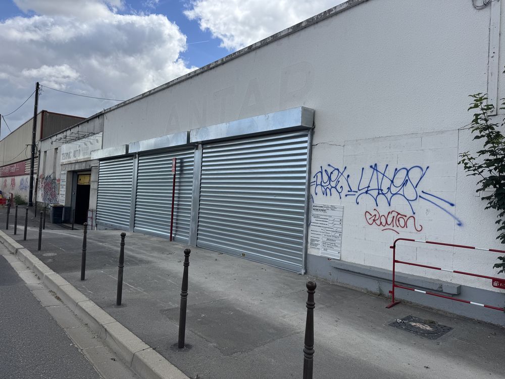 LOCAL PROFESSIONEL BRUT A Gournay sur Marne 1000 HT