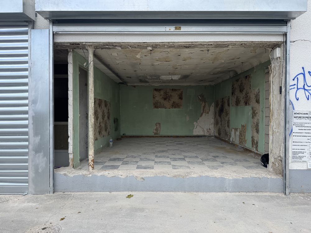 LOCAL PROFESSIONEL BRUT A Gournay sur Marne 1000 HT