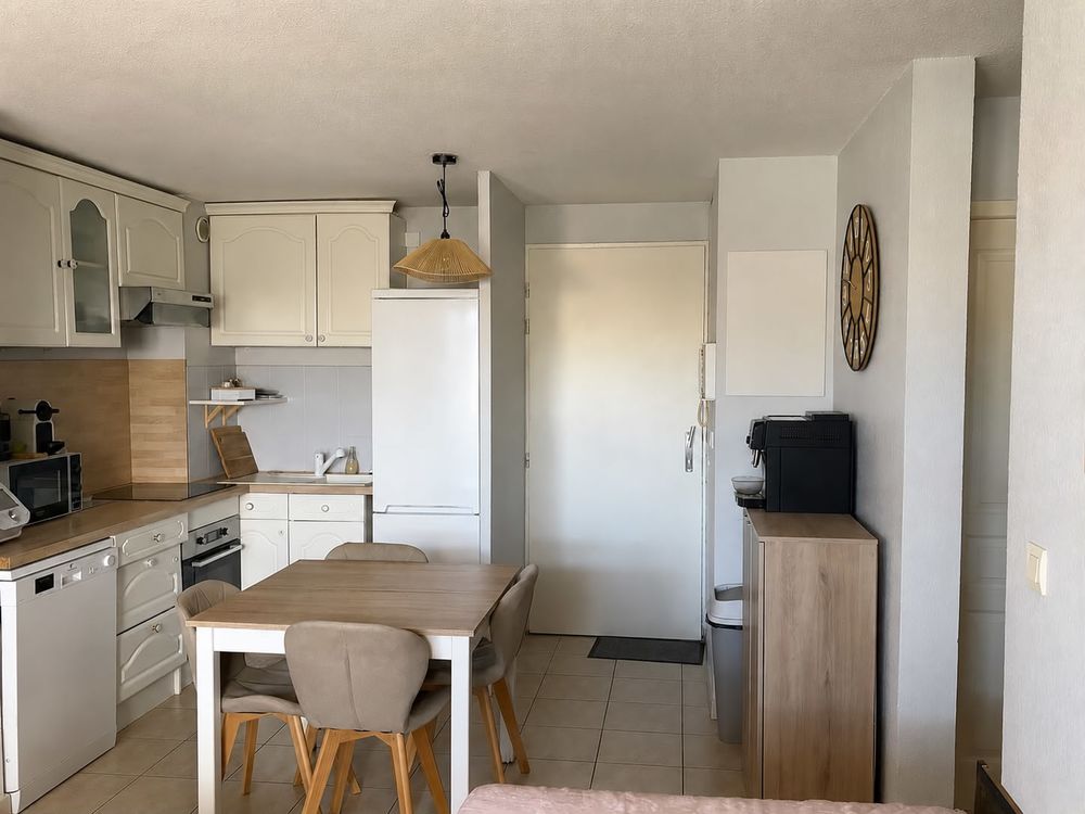 appartement 50 m2 frontignan + 2 places de parking