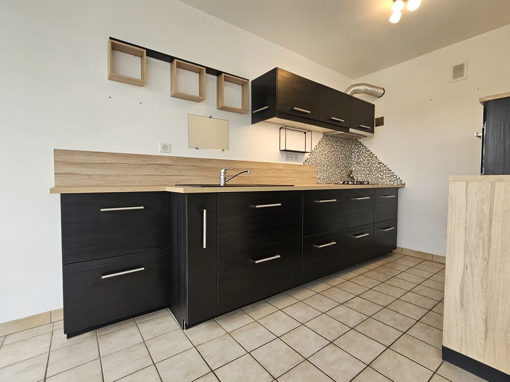 F2 de 53 m² Dernier étage avec ascenseur, garage, cave