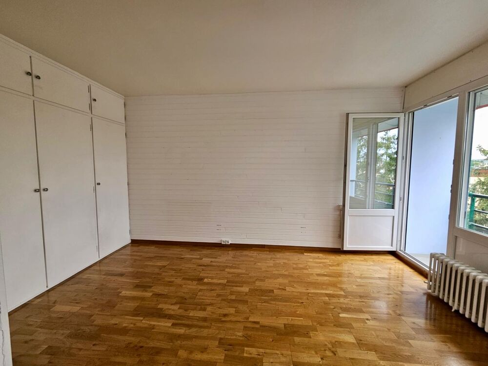 F2 de 53 m² Dernier étage avec ascenseur, garage, cave