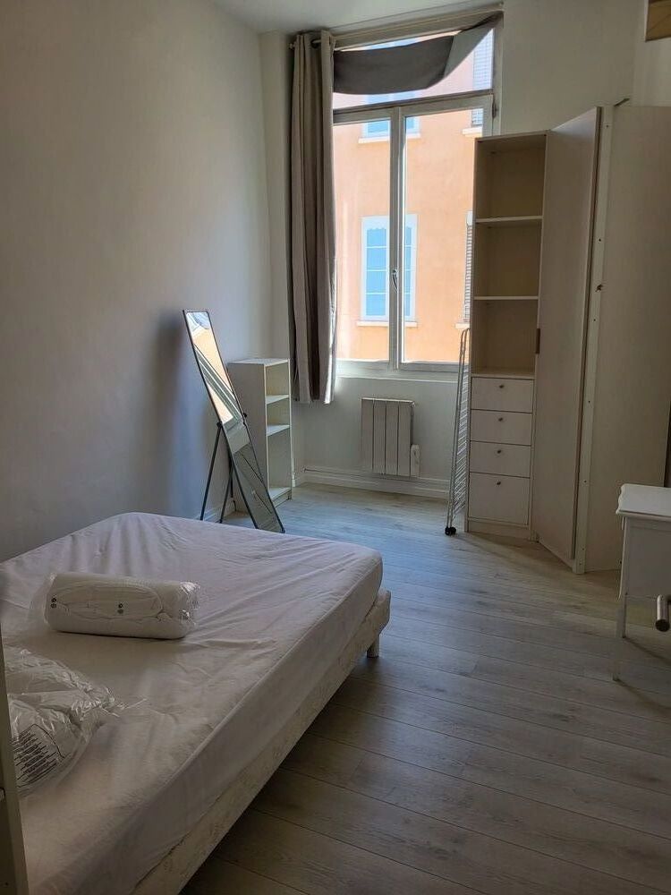 Appartement T2 meublé lumineux Croix-Rousse rénové
