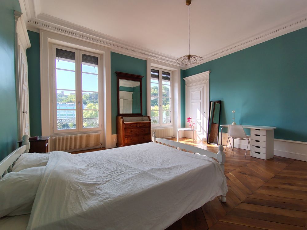 - Appartement 4 chambres + studio - 241 m²
