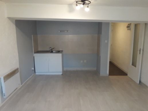studion 23 m2 non meublé Voiron centre